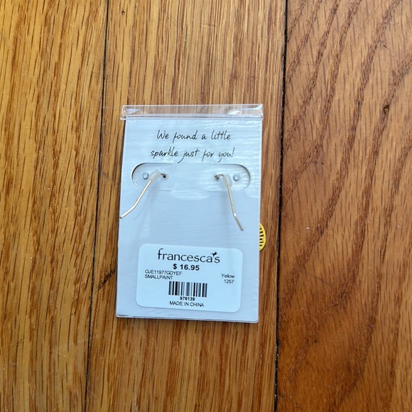 Floral earrings - Picture 3 of 3